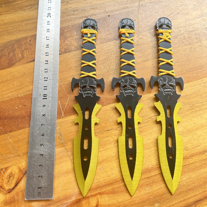 Practice Throwing Knife Set YF220 – 3-Piece, Gold Practice Throwing Knife Set YF220 – 3-Piece, Gold